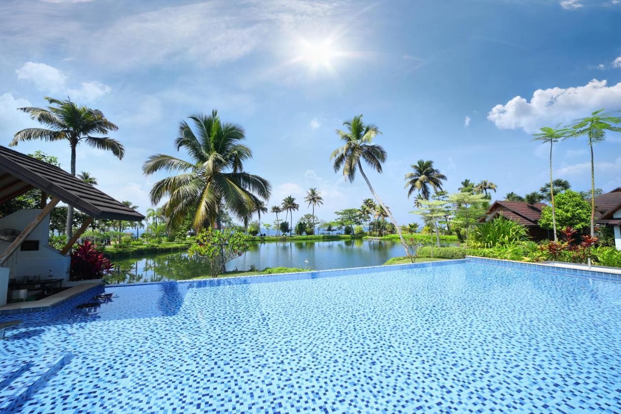 Gokulam Grand Resort & Spa, Kumarakom Eksteriør bilde