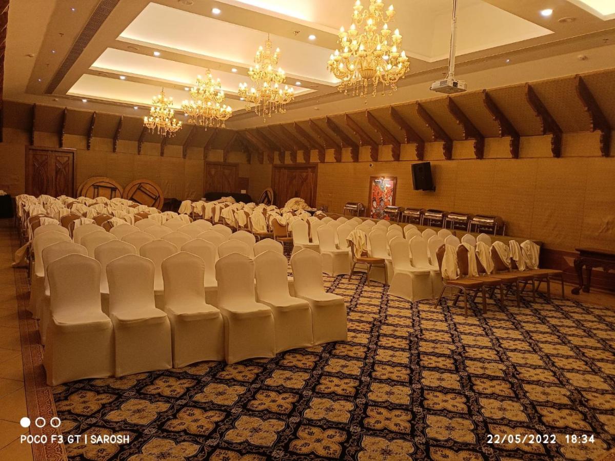 Gokulam Grand Resort & Spa, Kumarakom Eksteriør bilde